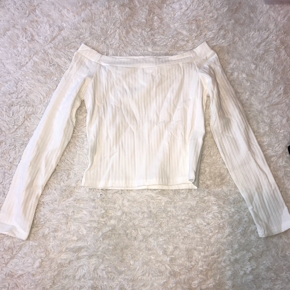 Long sleeve crop top